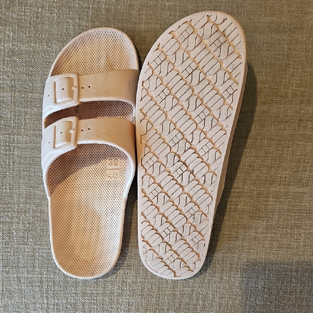 Freedom Moses Pink Double Strap Slide Sandals - Picture 2 of 3